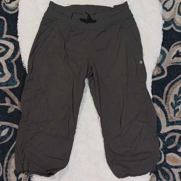 Lululemon gray cropped unlined dance studio pants women's 8 - Picture 3 of 9